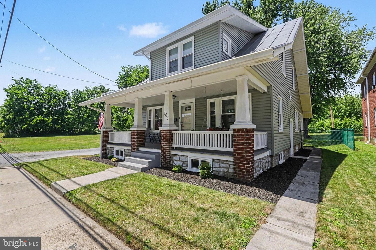 163 E Derry Road photo 30