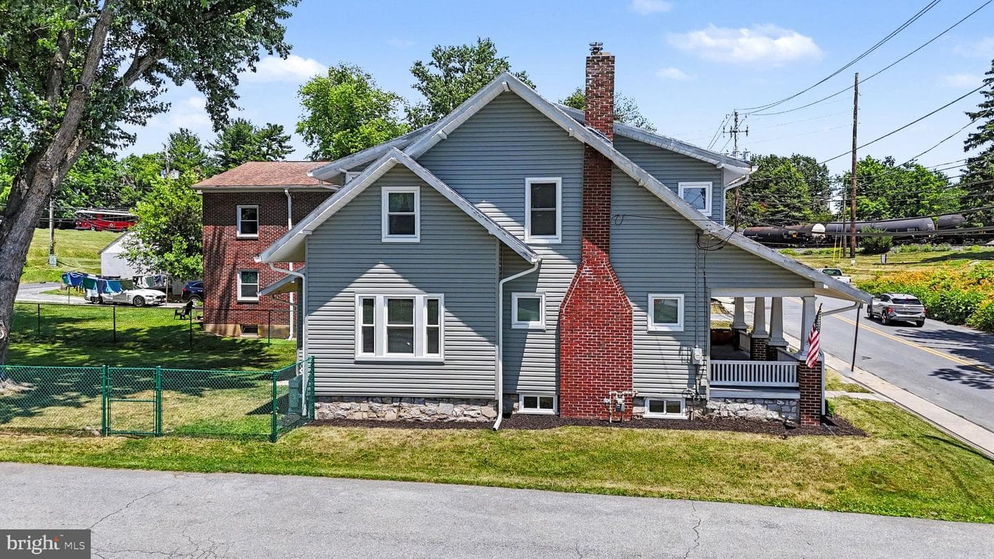 163 E Derry Road photo 34