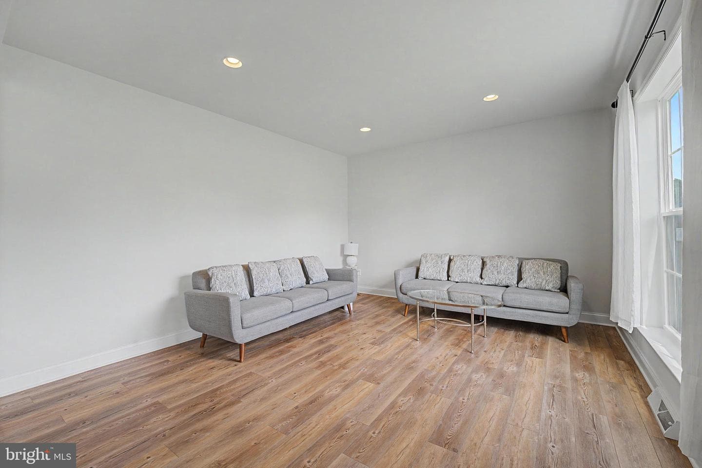 1820 Ethan Drive photo 9