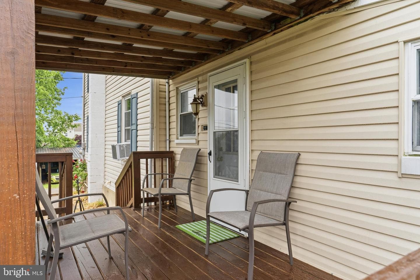 412 Apple Avenue photo 4
