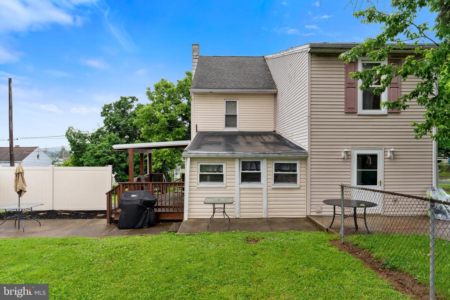 412 Apple Avenue photo 6