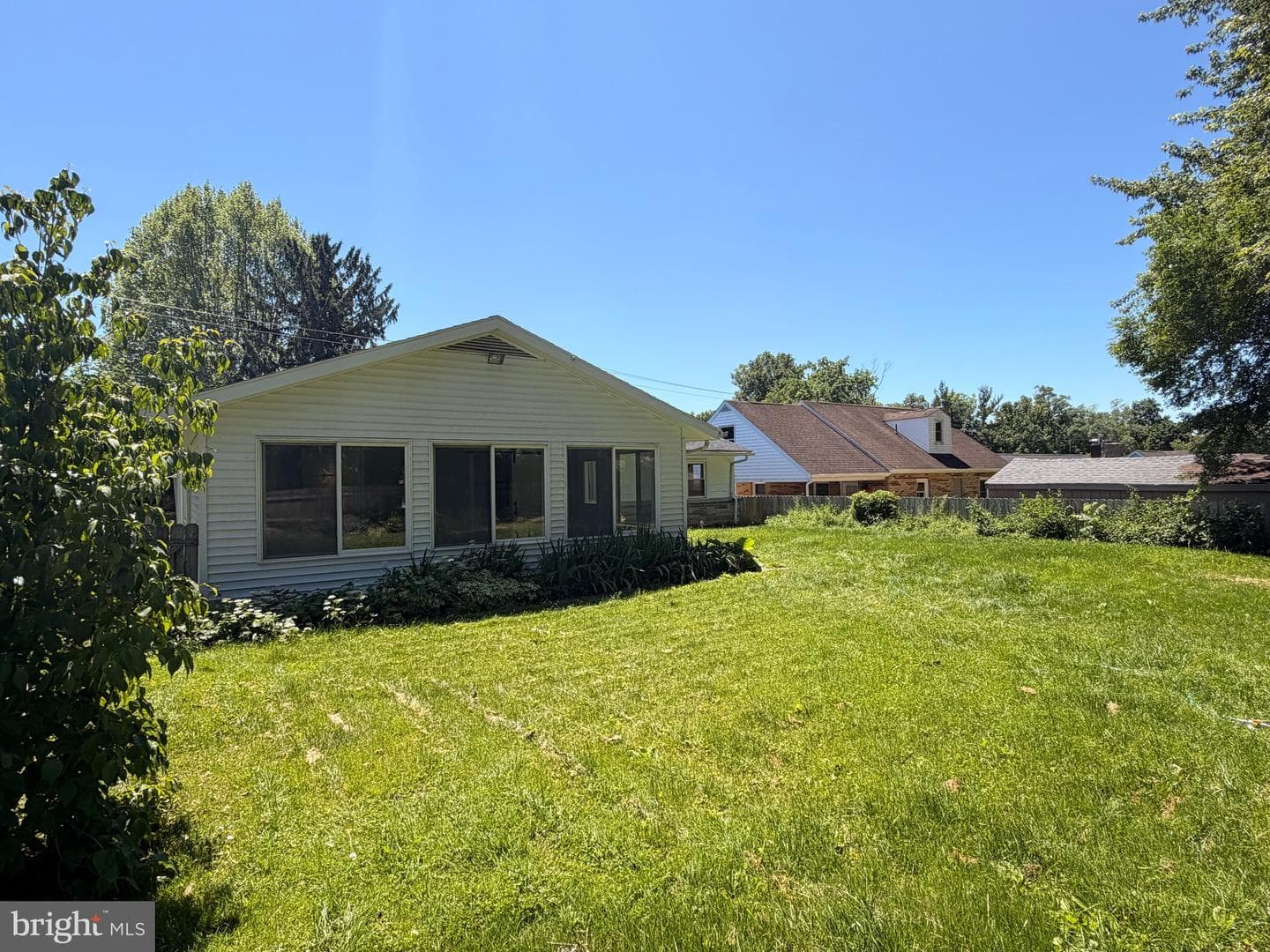 424 N Duke Street photo 32