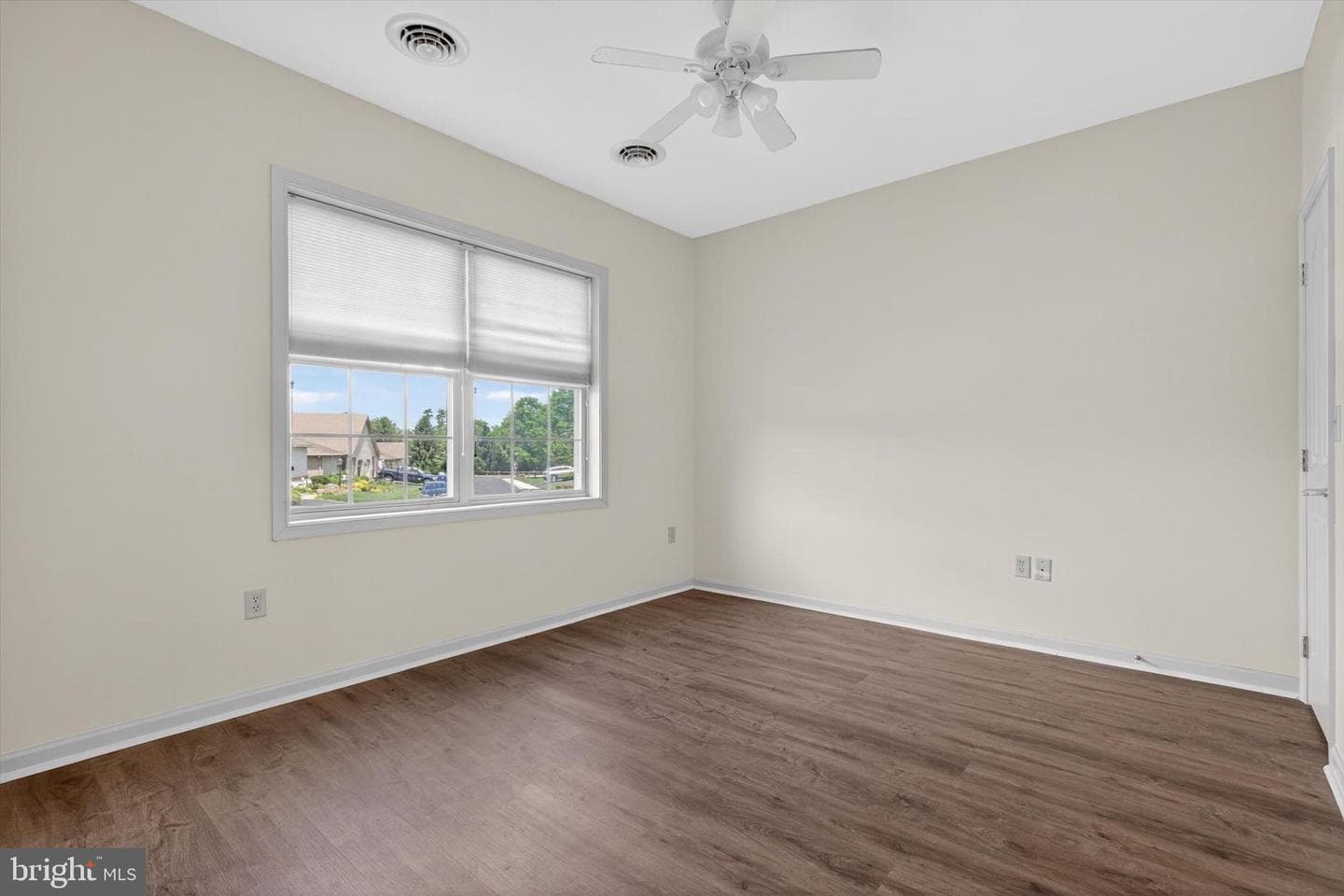 130 Leonard Lane photo 6