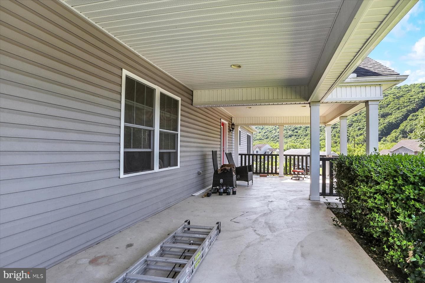 148 Edward Drive photo 8