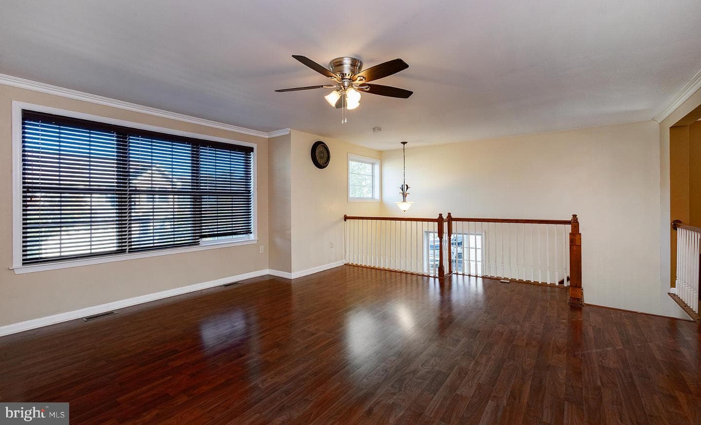 135 Mapleton Boulevard photo 24