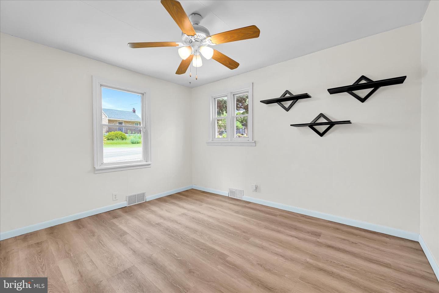 3937 Walnut Street photo 11