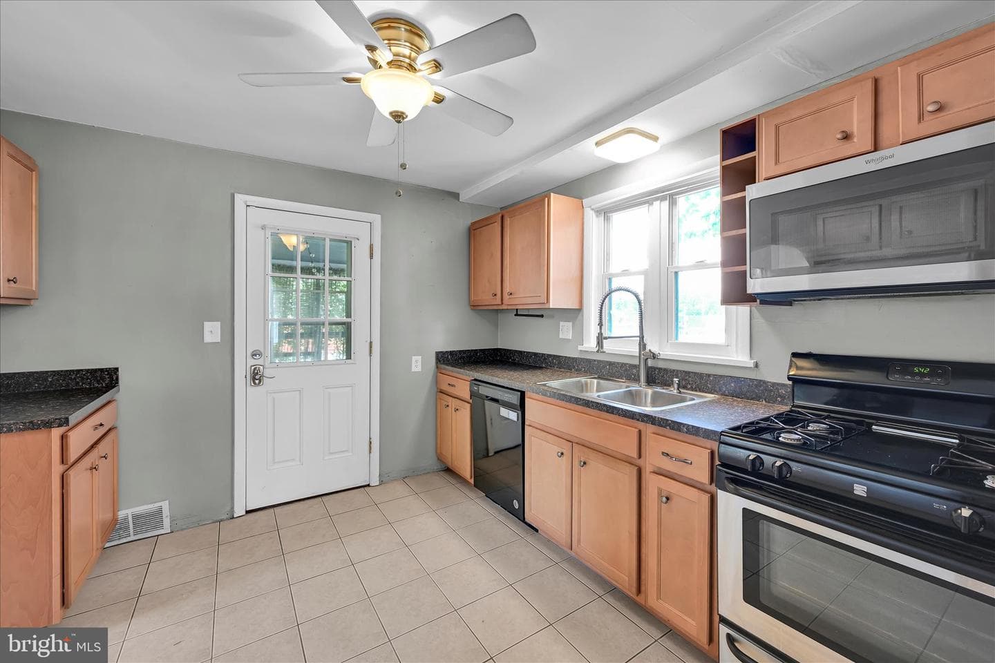 3937 Walnut Street photo 15