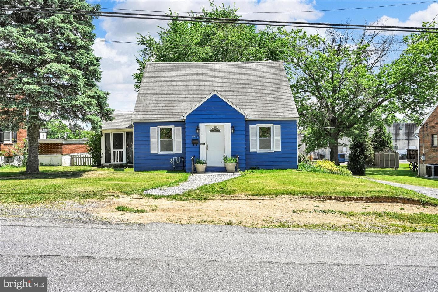 3937 Walnut Street photo 2