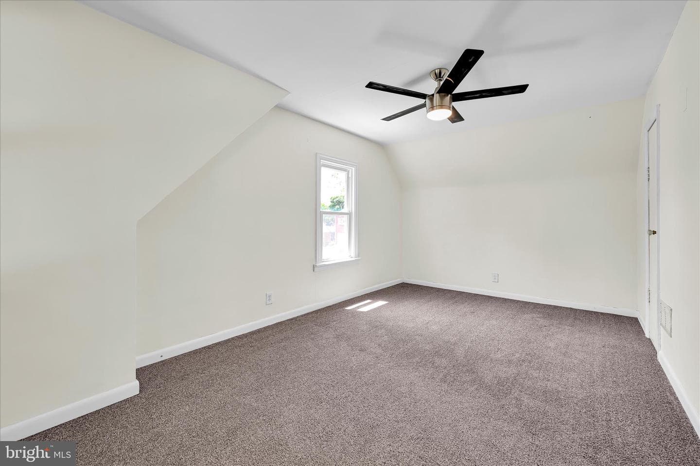 3937 Walnut Street photo 20