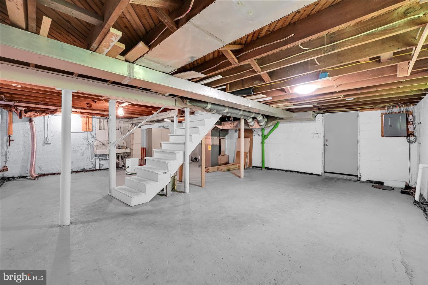 3937 Walnut Street photo 26