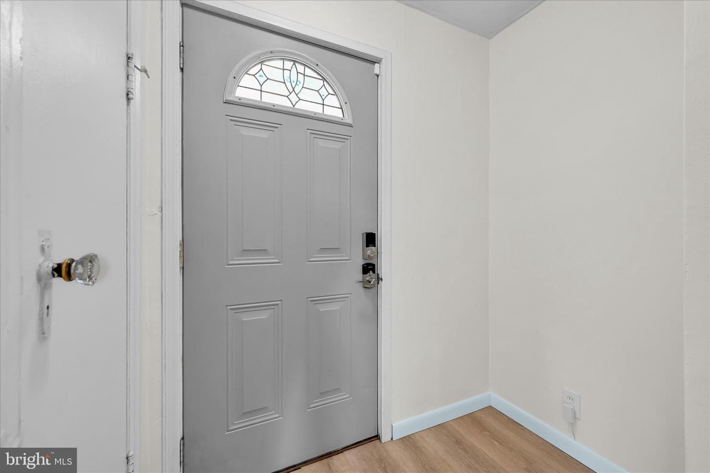 3937 Walnut Street photo 5