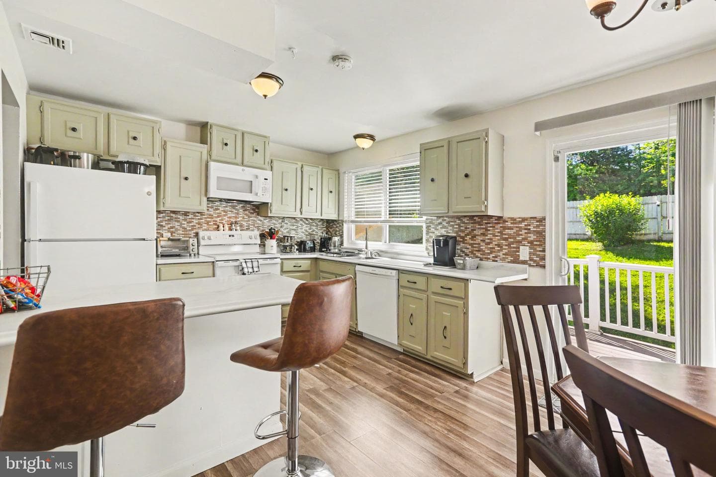 1288 Wandering Way photo 9