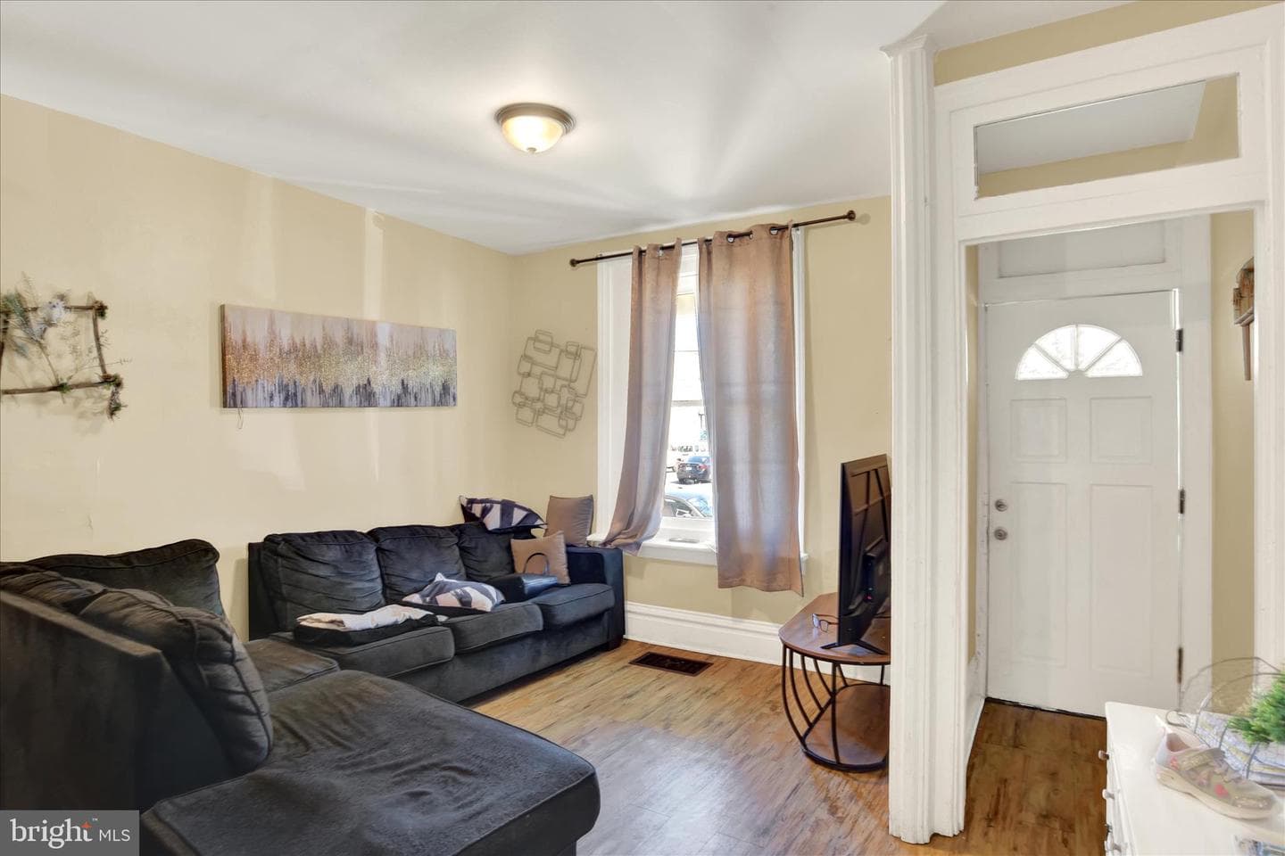 1409 Berryhill Street photo 9