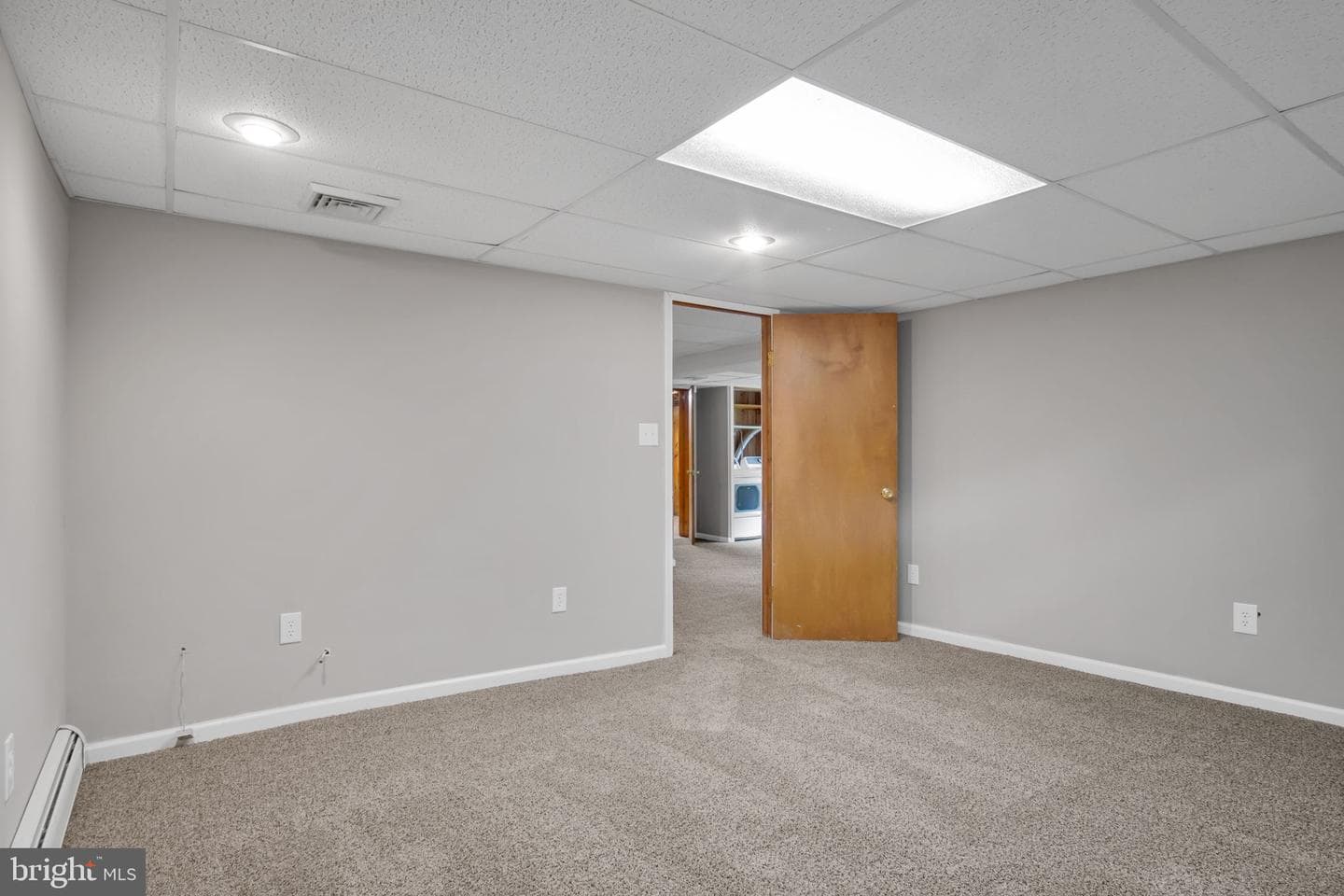 705 Shield Street photo 34