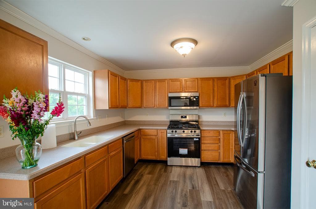 107 Peregrine Lane photo 9