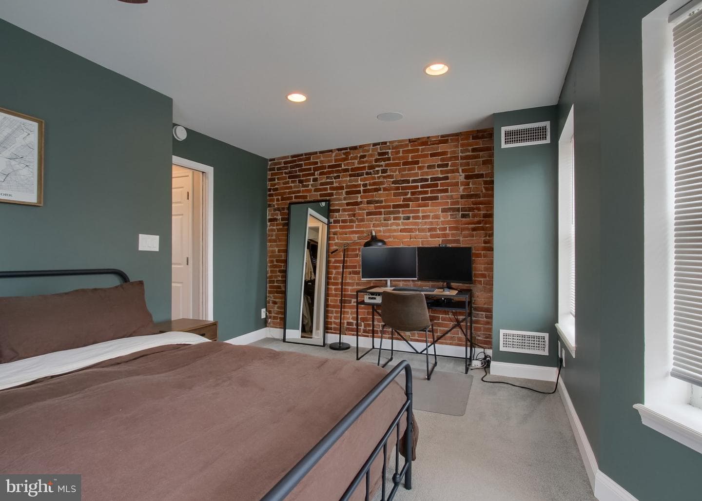 205 Harris Street photo 28
