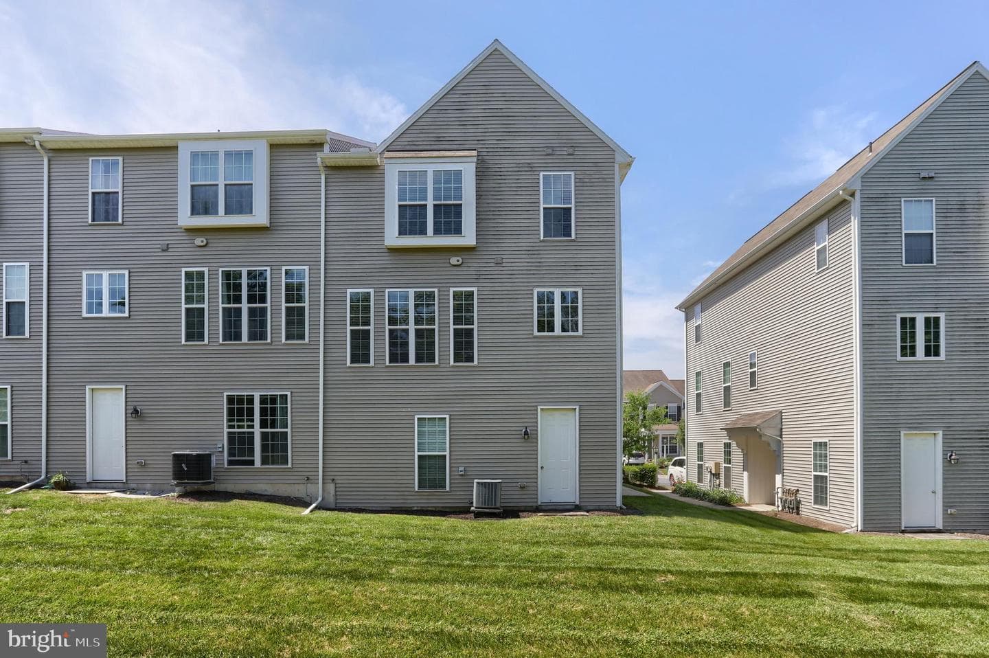 2113 Red Fox Drive photo 4