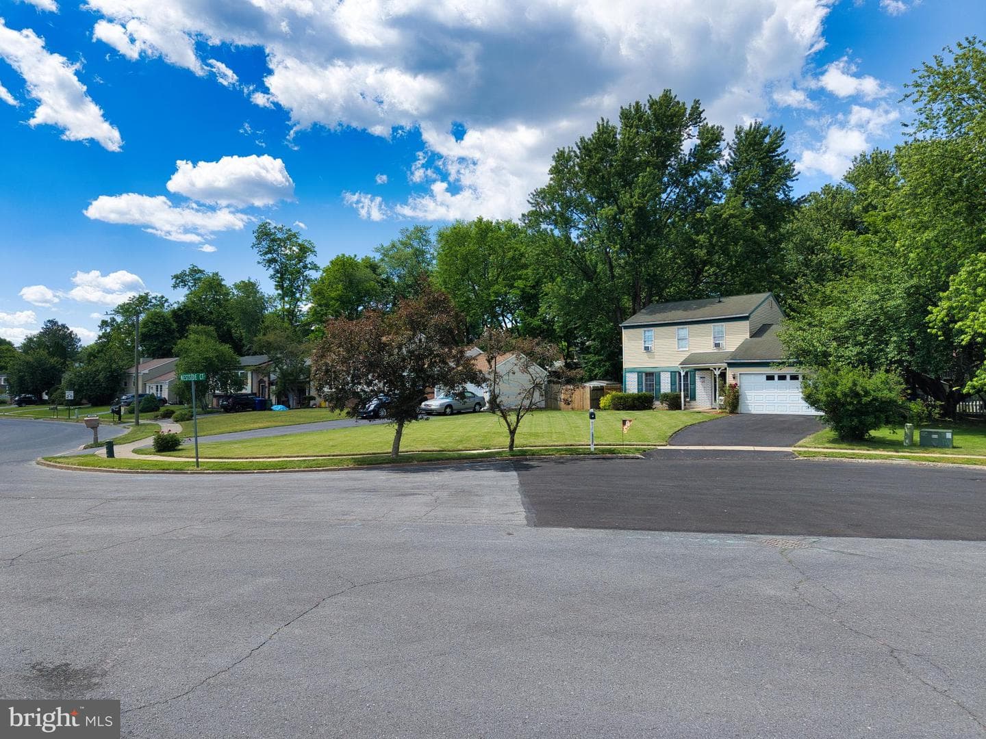 100 Nestside Court photo 16