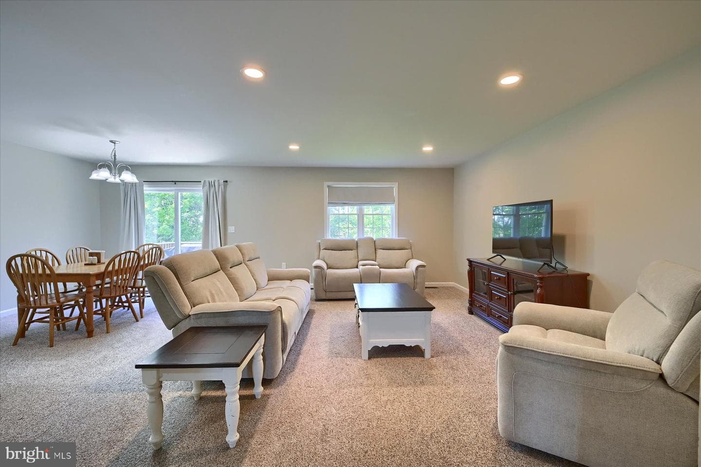 48 Dustin Drive photo 8