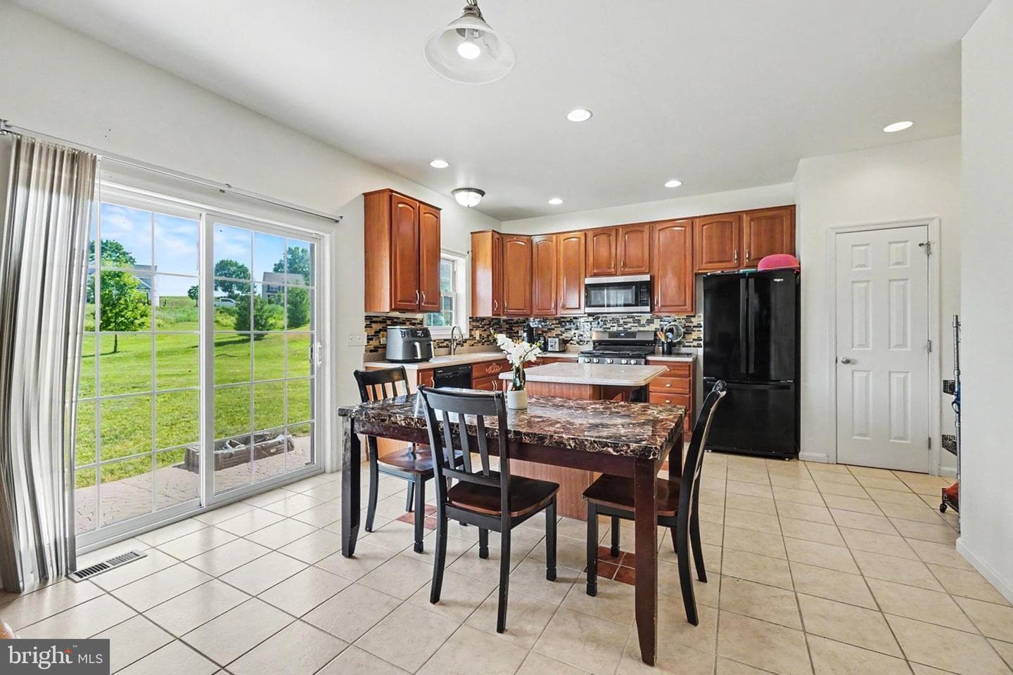 7322 Cobble Stone Drive photo 8
