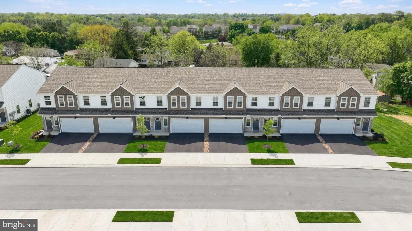 7849 Oak Brook Drive, Harrisburg