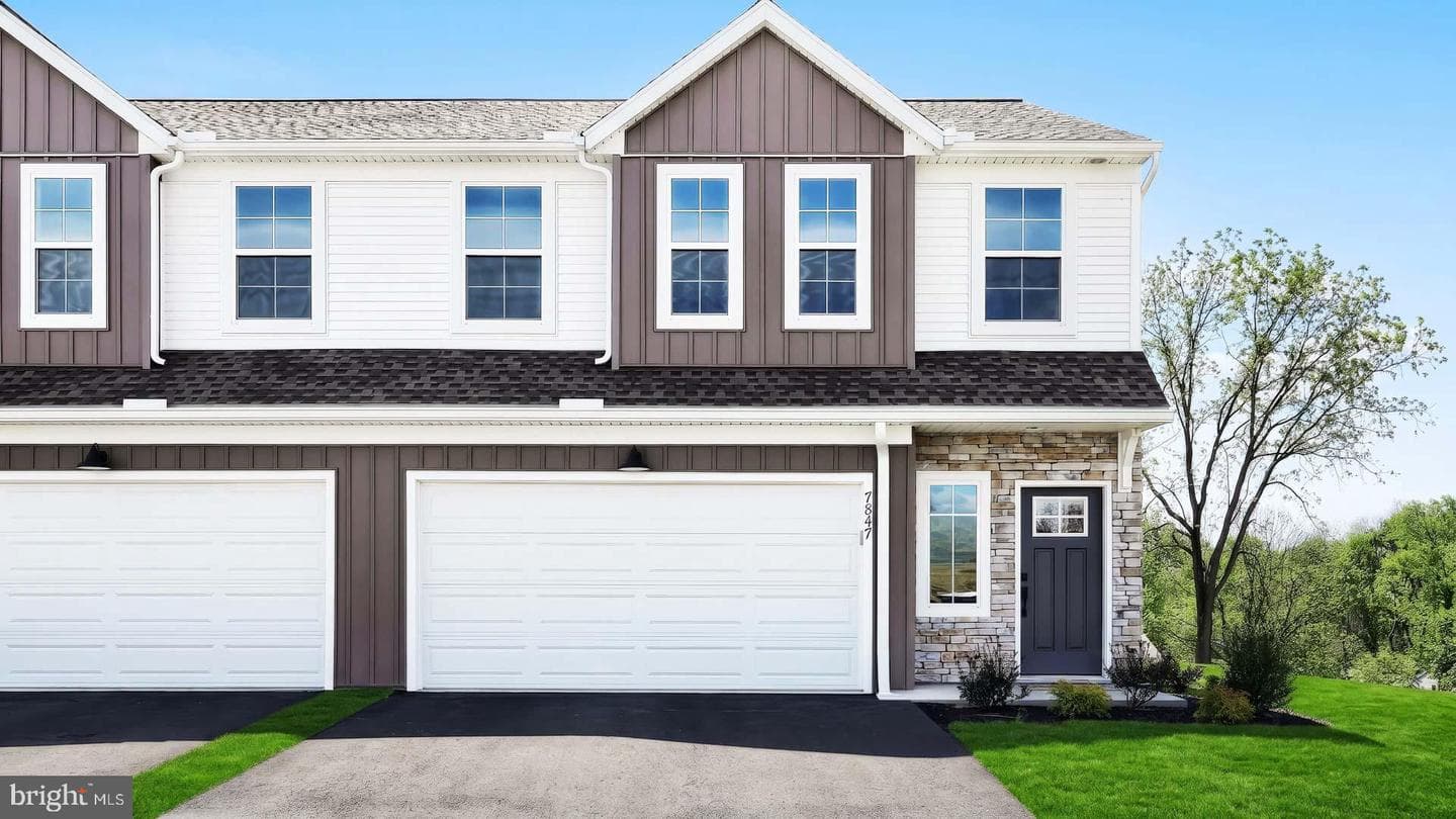7847 Oak Brook Drive, Harrisburg