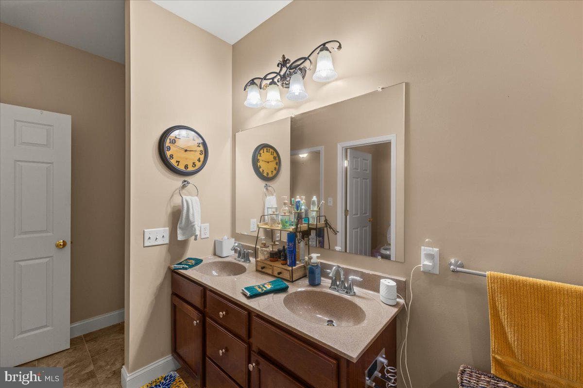 4736 Chatham Way photo 28