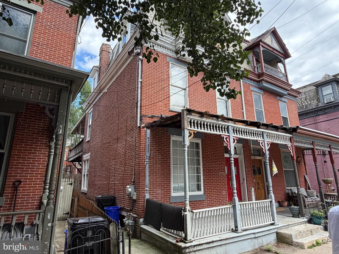1715 Green Street photo 3