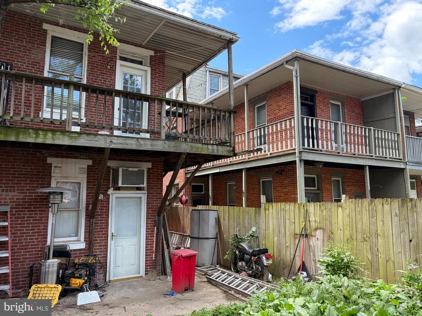 1715 Green Street photo 5
