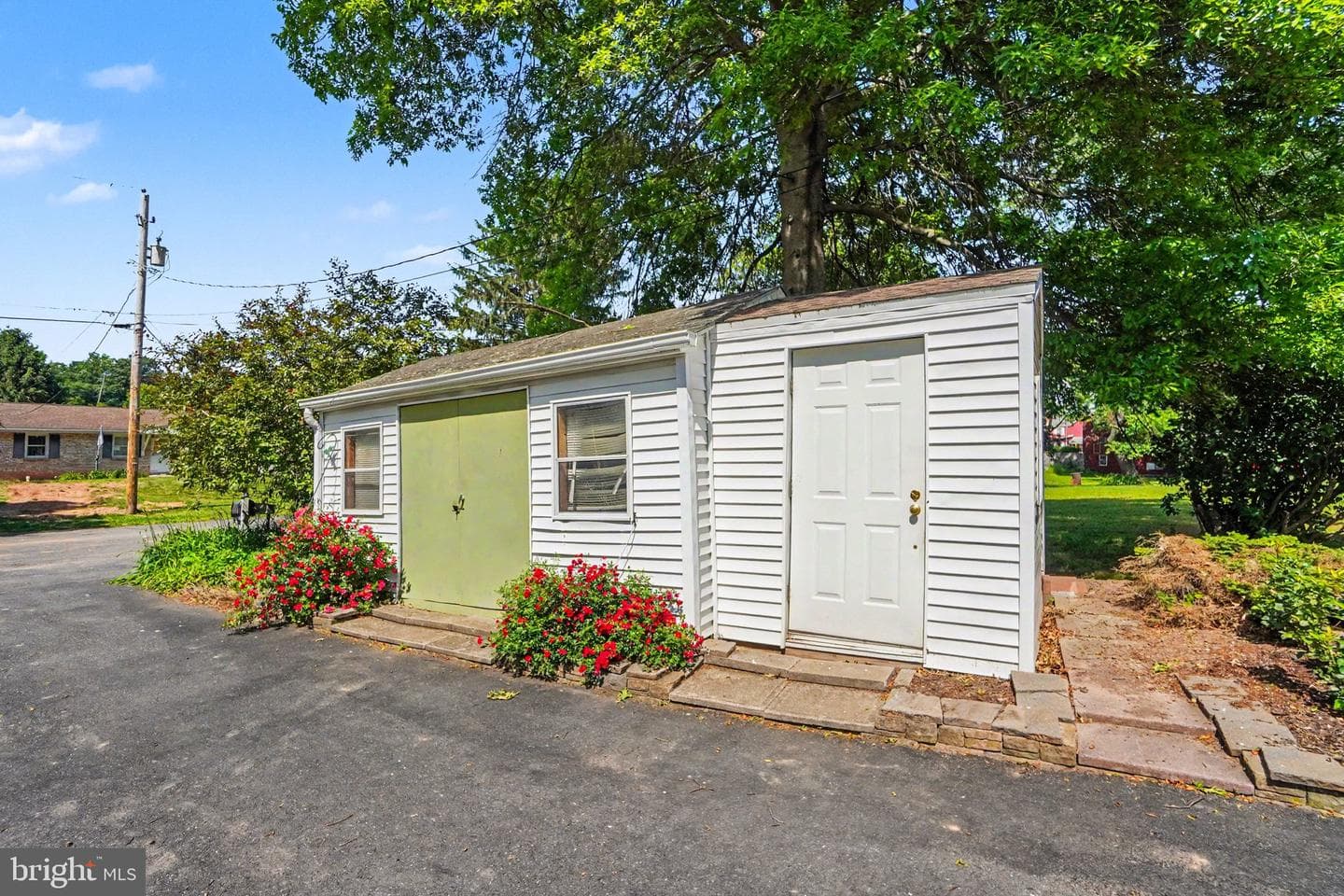 33 Williams Street photo 47