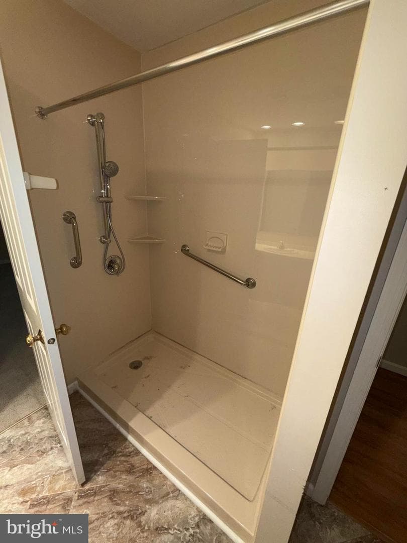 1808 Wexford Road photo 24