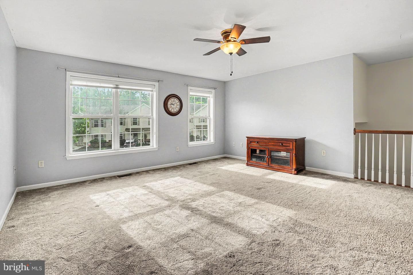 156 Mapleton Boulevard photo 7
