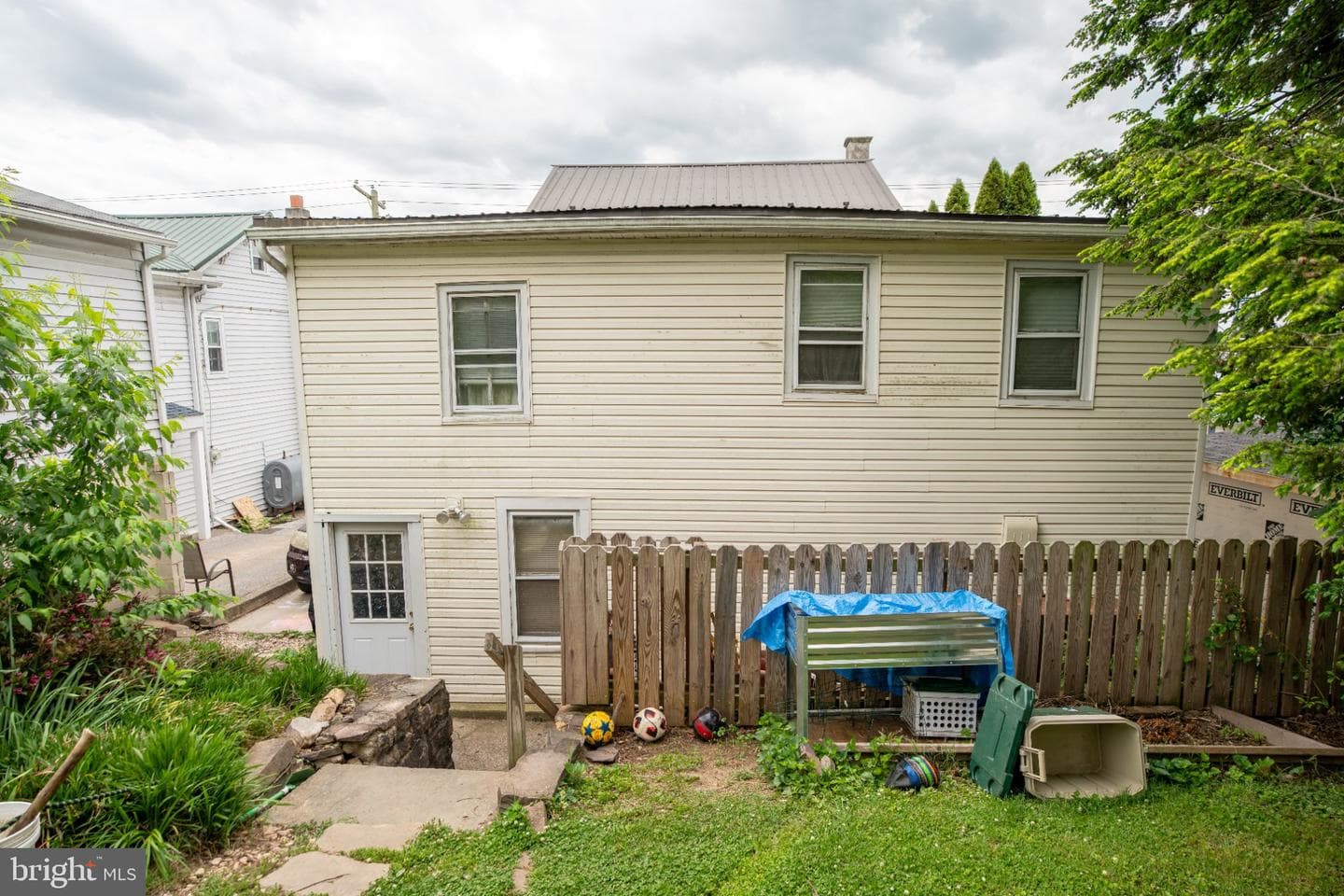 503 High Street, Dauphin