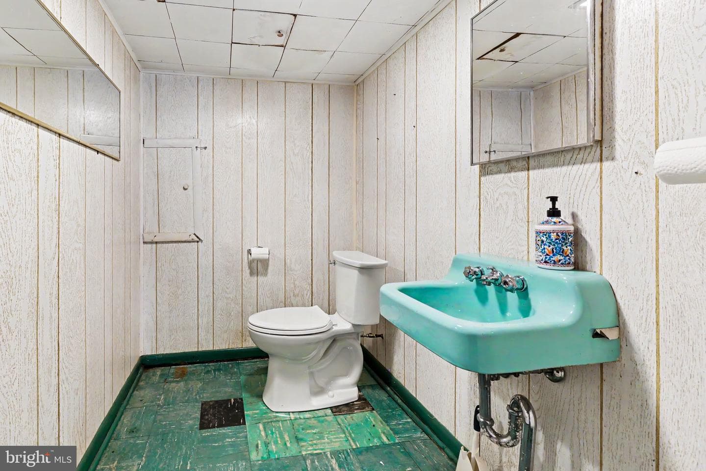 400 Rosewood Lane photo 28