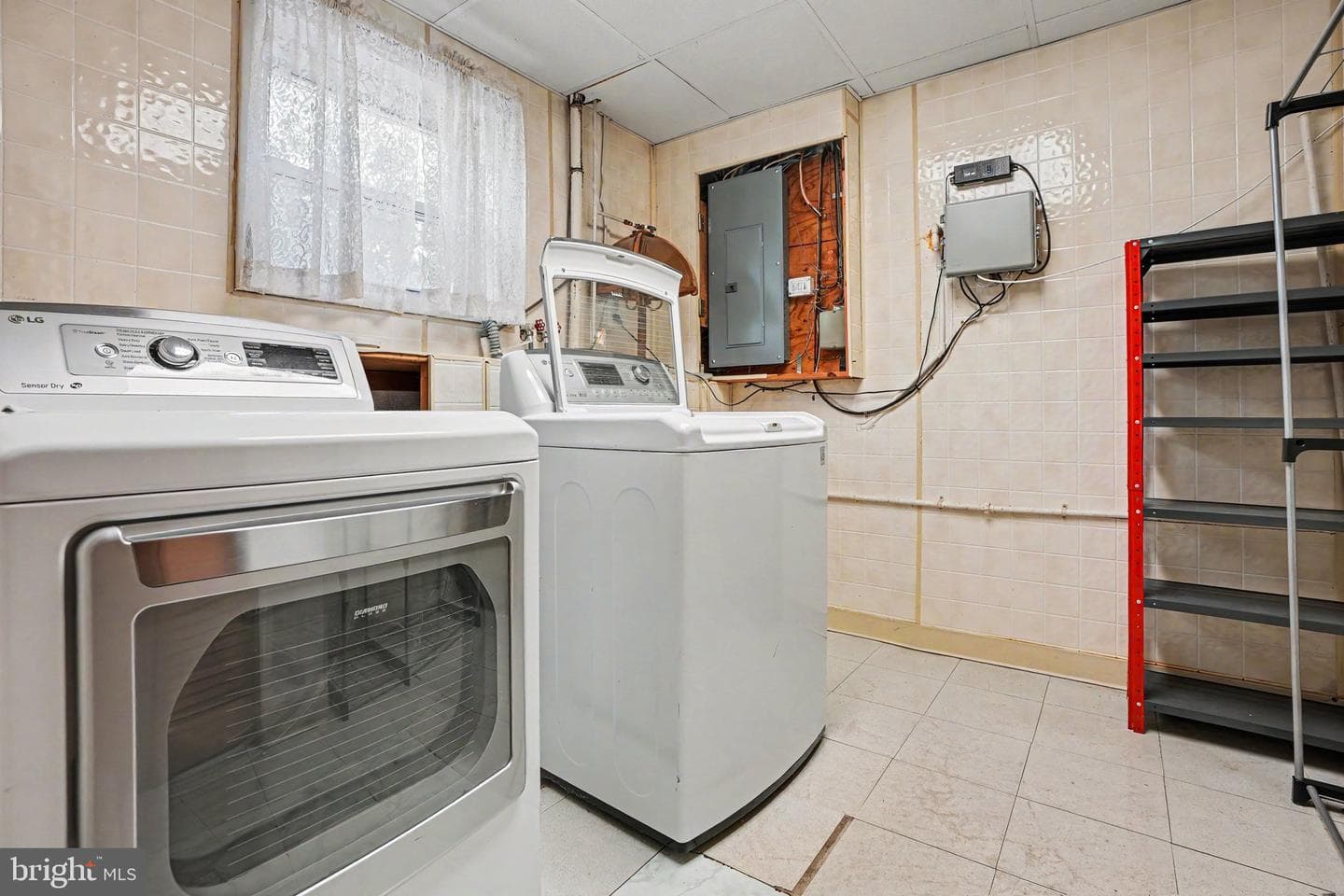 469 Hoffman Drive photo 22