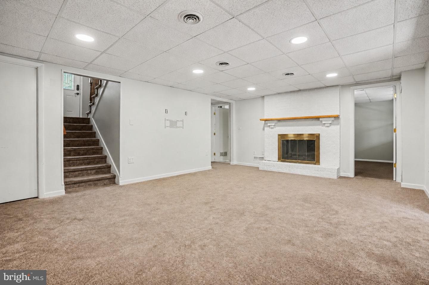 469 Hoffman Drive photo 23