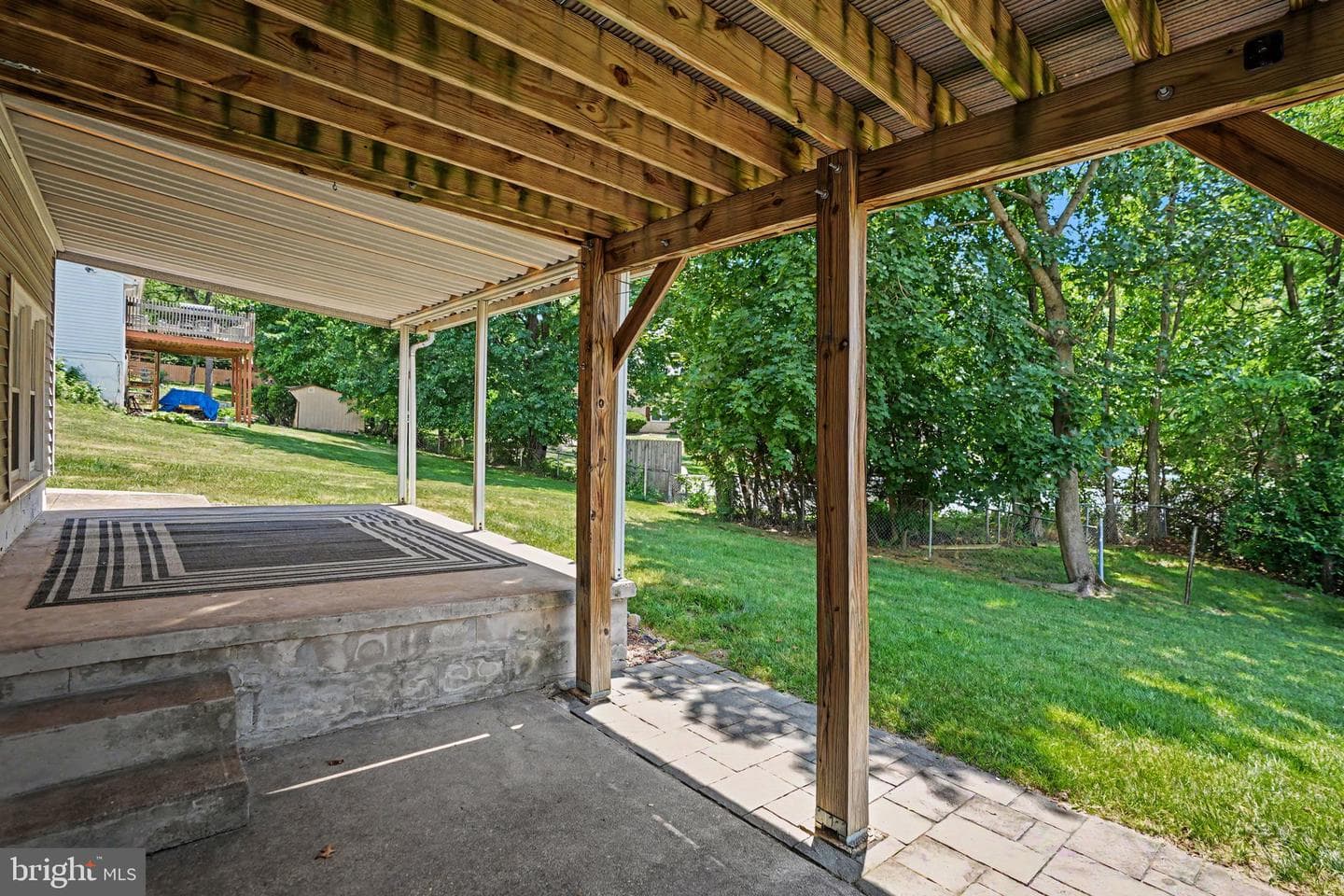 469 Hoffman Drive photo 25
