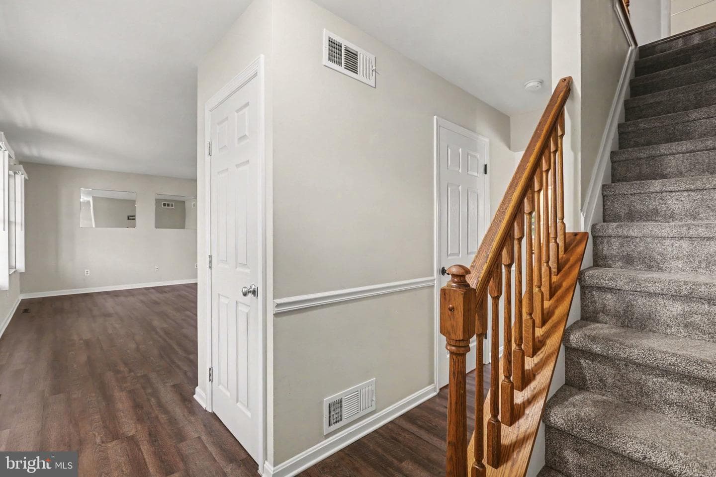 5897 Tyler Dr photo 13