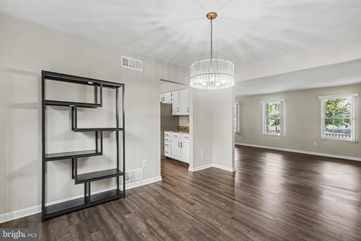 5897 Tyler Dr photo 17