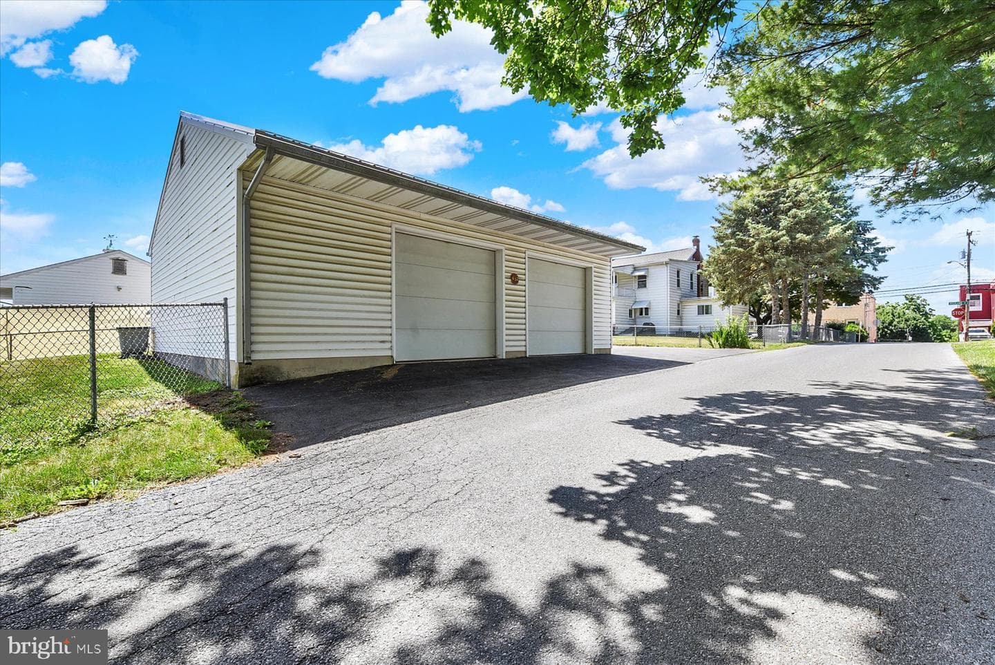 632 Highland Street photo 26