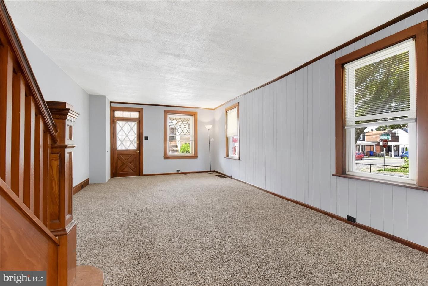 632 Highland Street photo 3