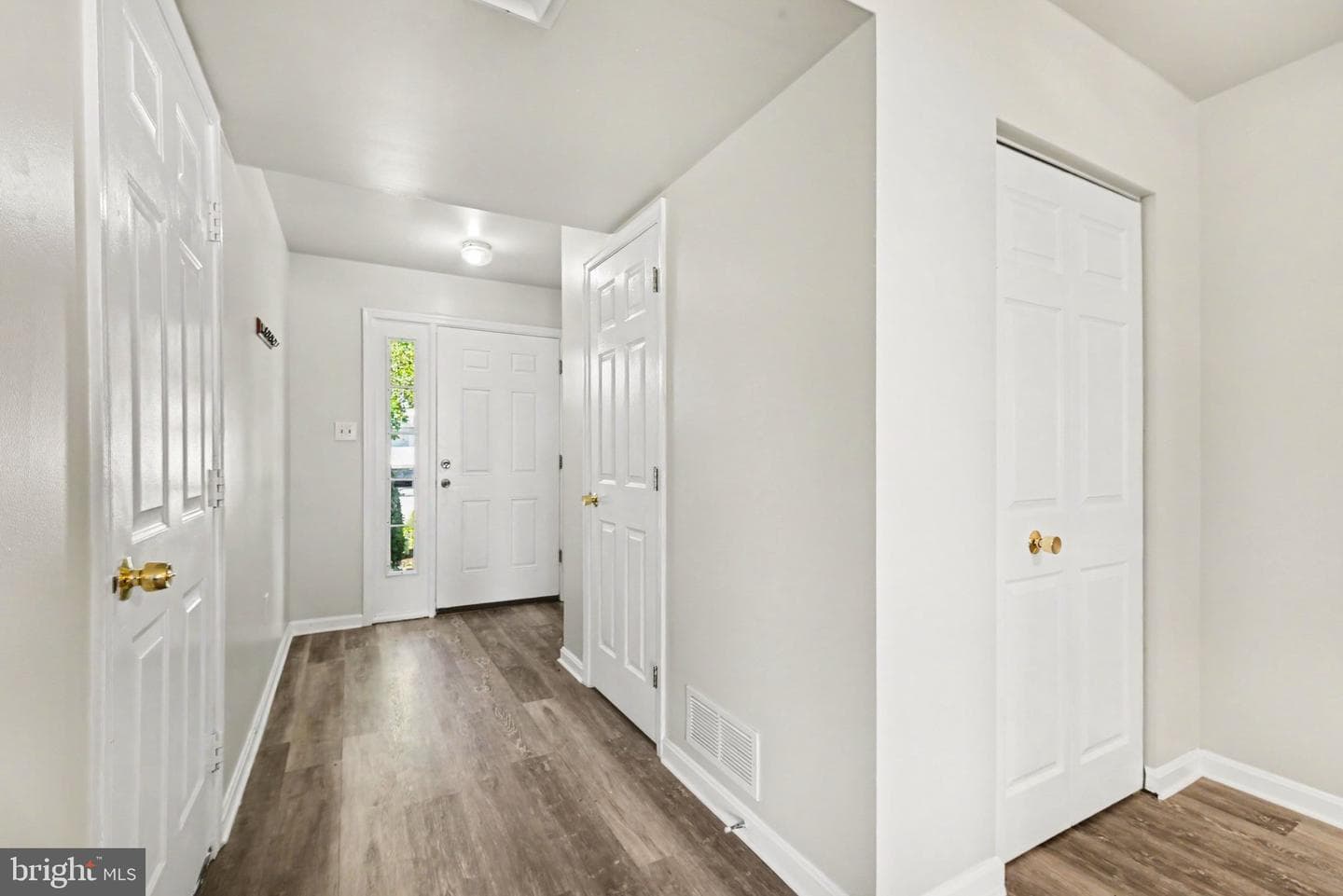 6624 Springford Terrace photo 5