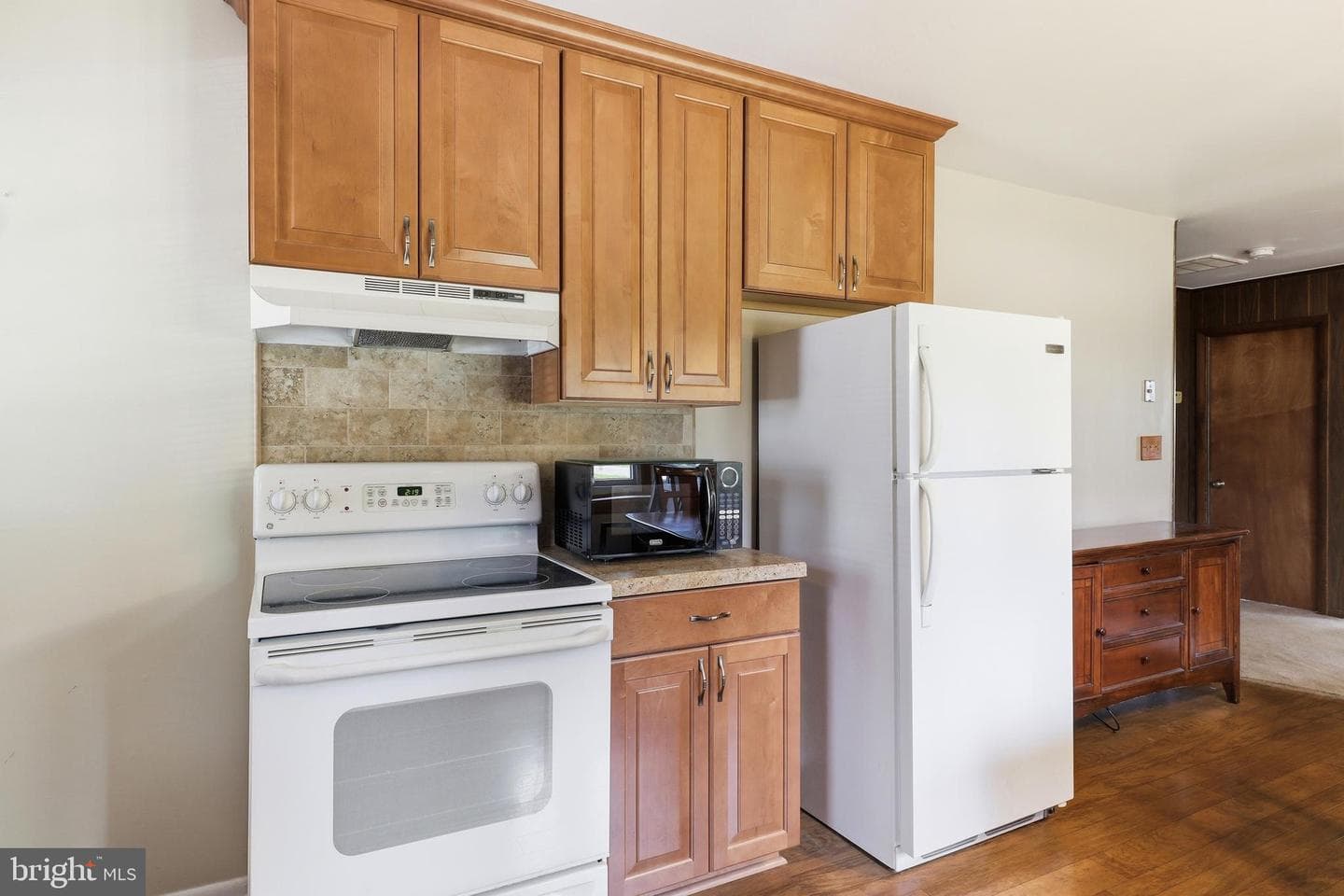 7823 Avondale Terrace photo 10