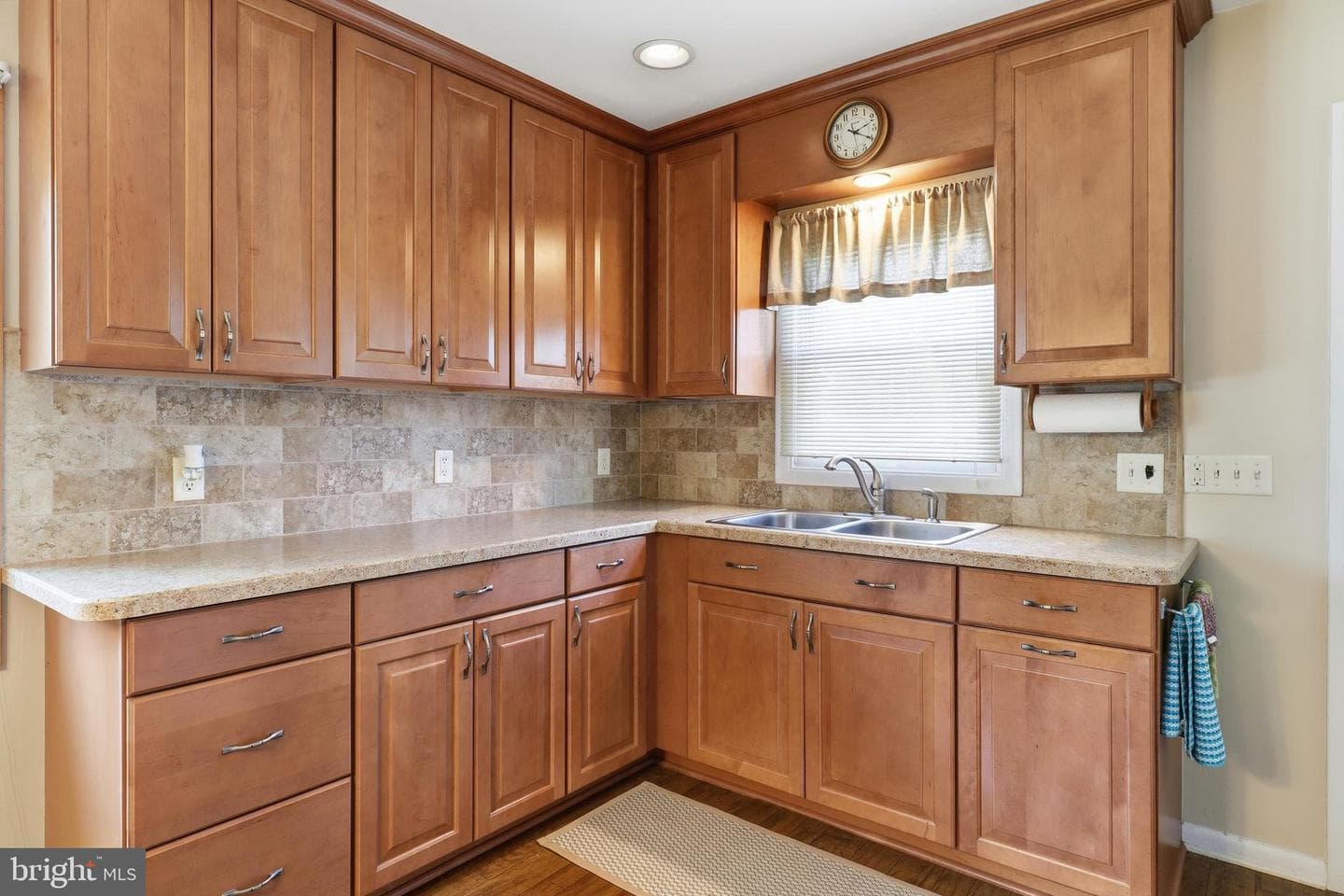 7823 Avondale Terrace photo 9