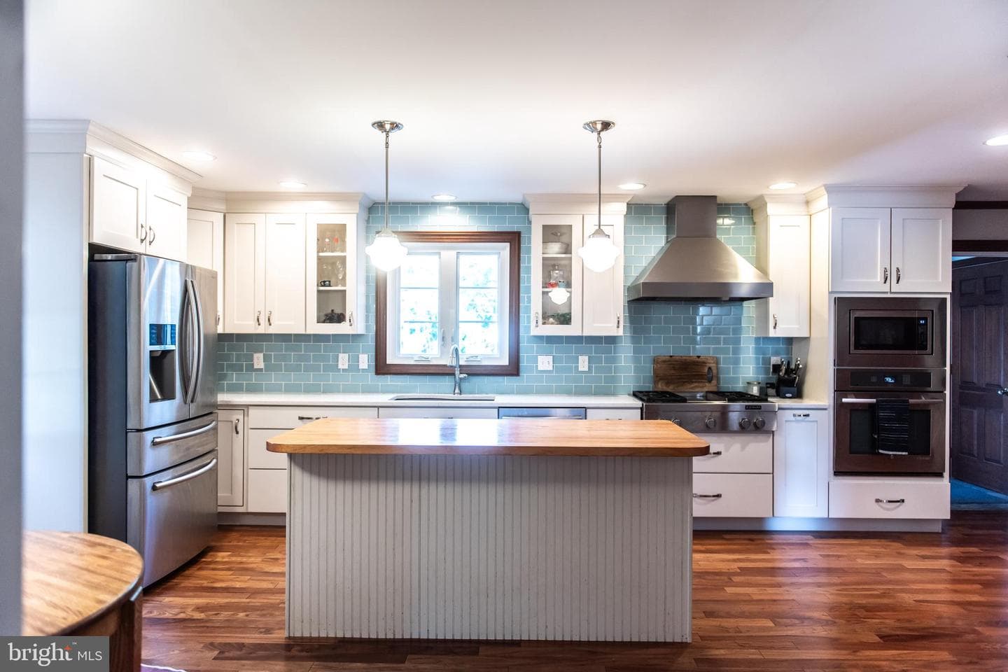 371 Elm Avenue photo 6