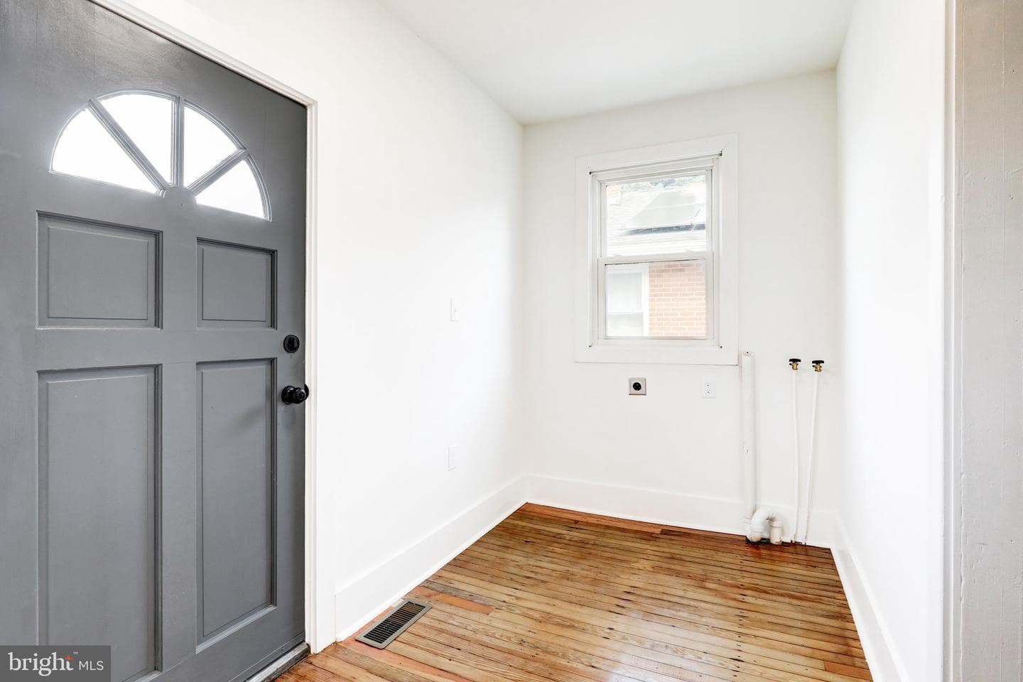 1421 E Derry Road photo 13