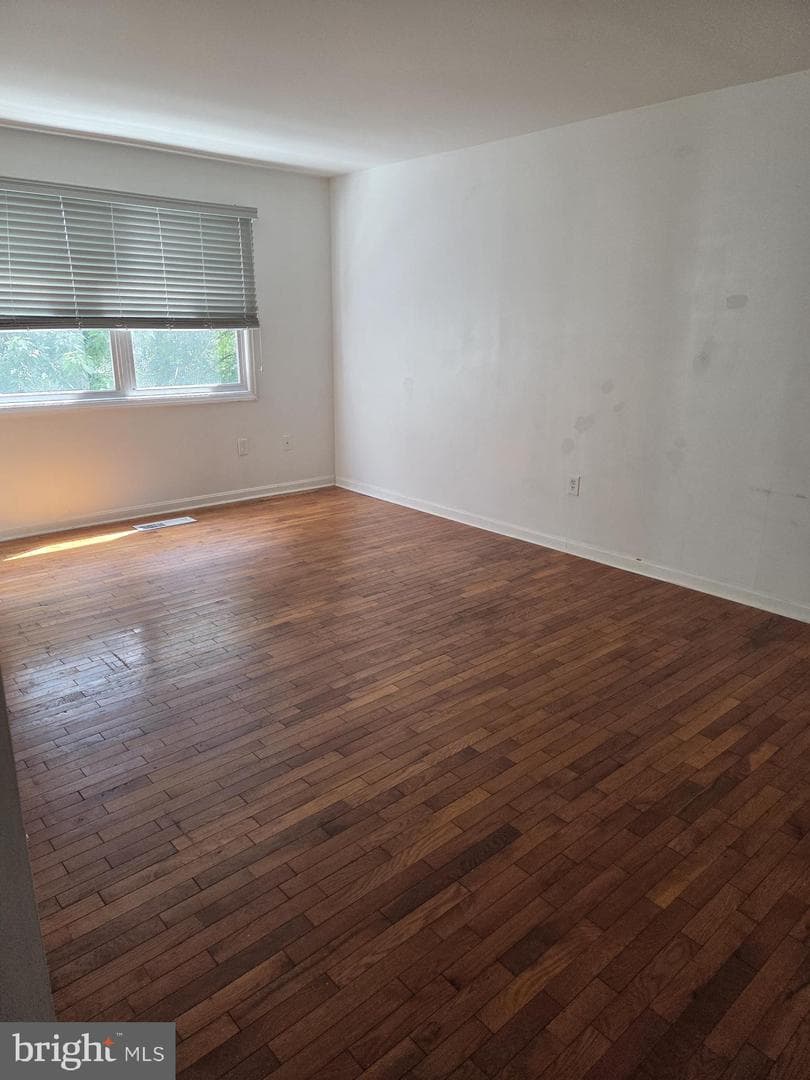2082 Lexington Avenue photo 13