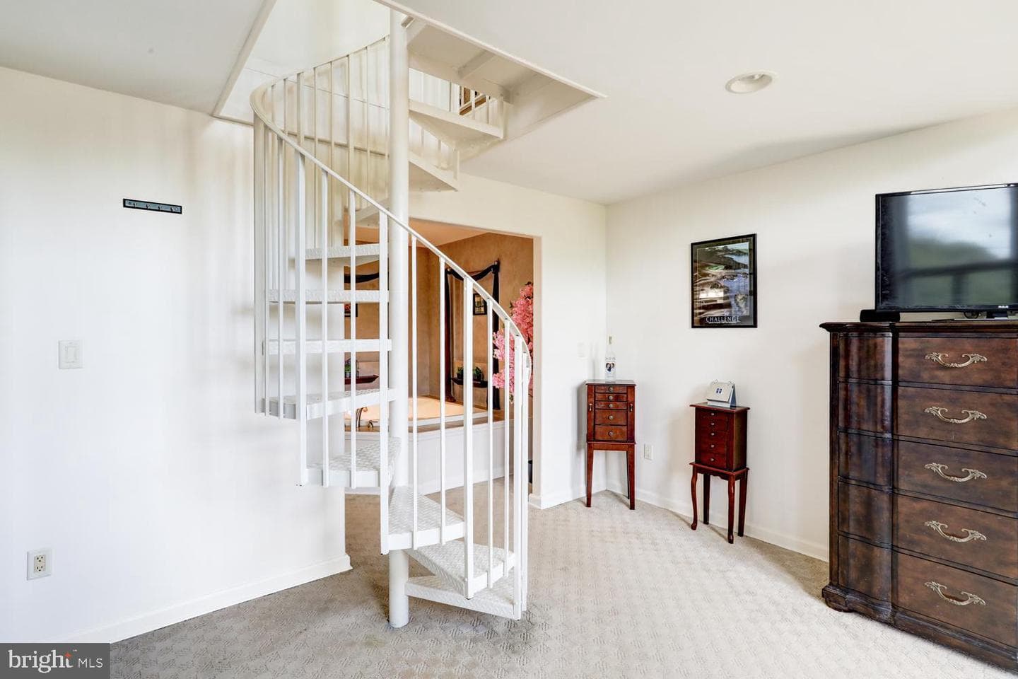 517 Boyer Street photo 31