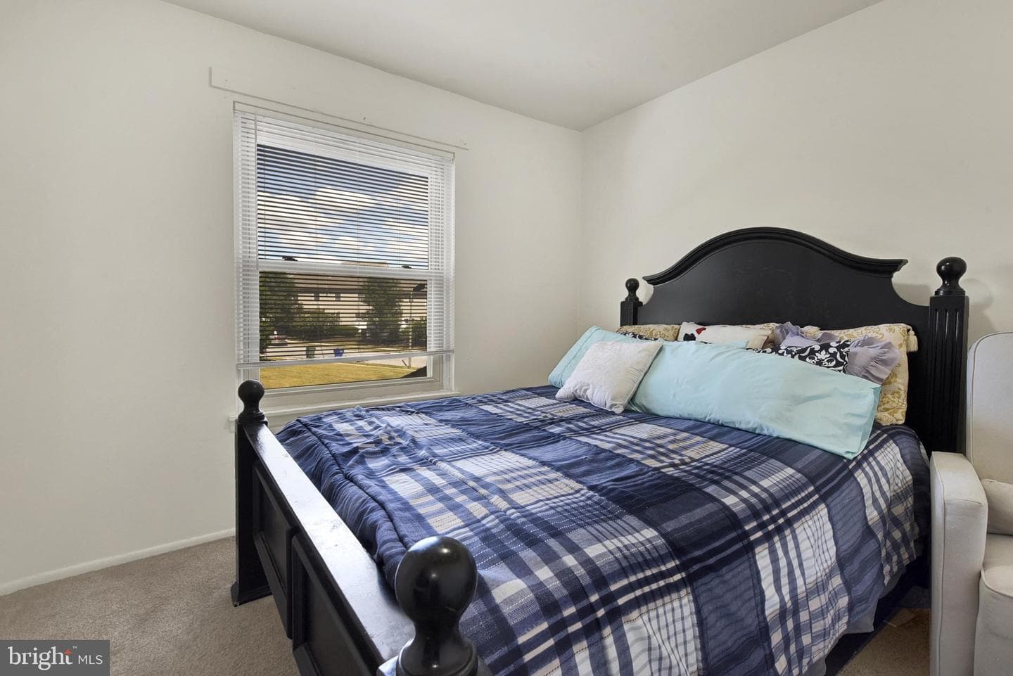 2622 Gateway Drive photo 8