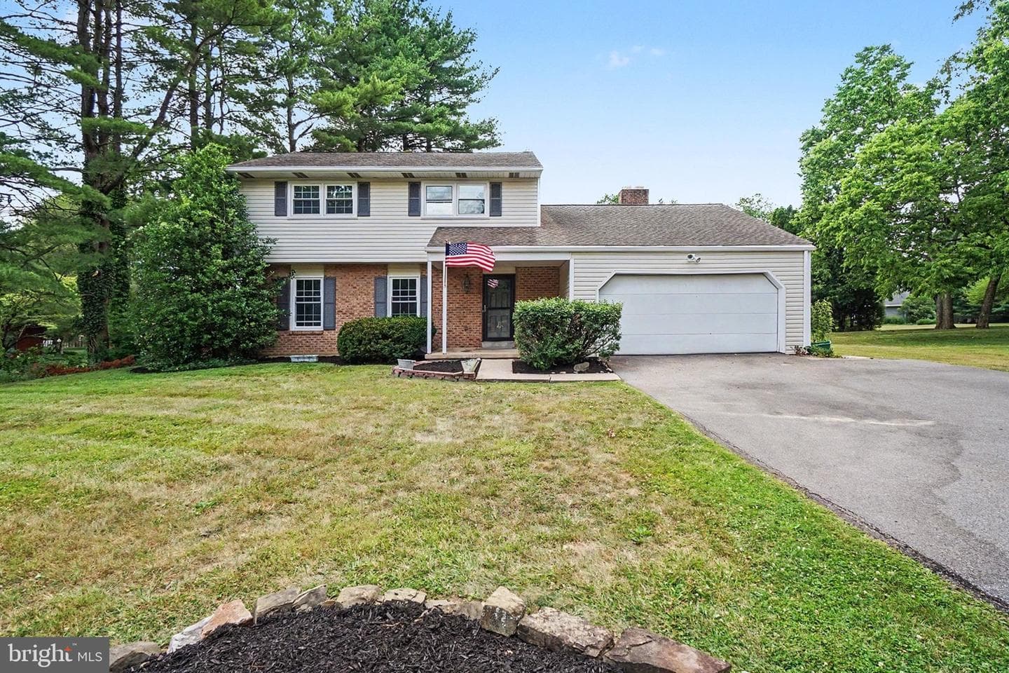 3818 Burton Ln, Harrisburg